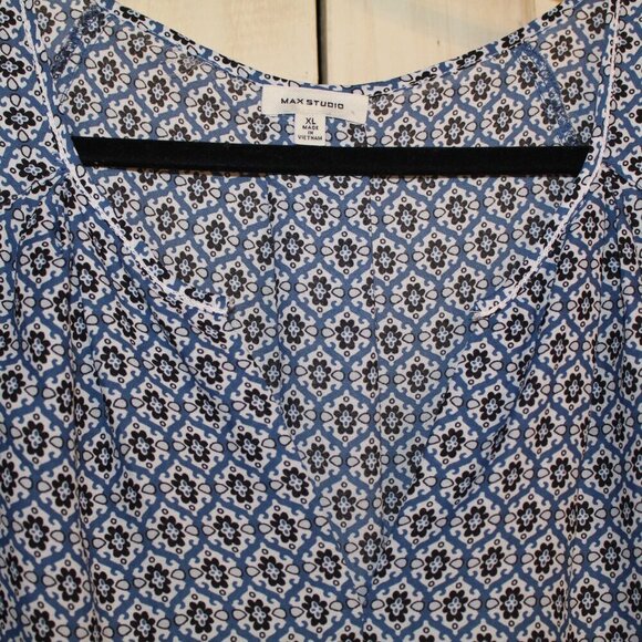 -Max Studio blue black and white short sleeve v-neck flowy style blouse XL - Picture 3 of 6